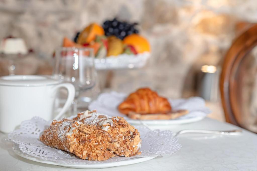 Bar Vitelli Charming Suites Savoca Zewnętrze zdjęcie