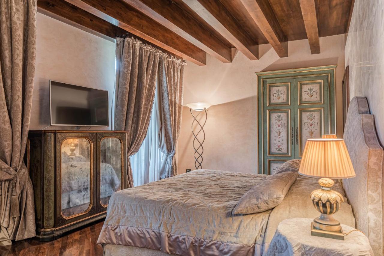 Bar Vitelli Charming Suites Savoca Zewnętrze zdjęcie